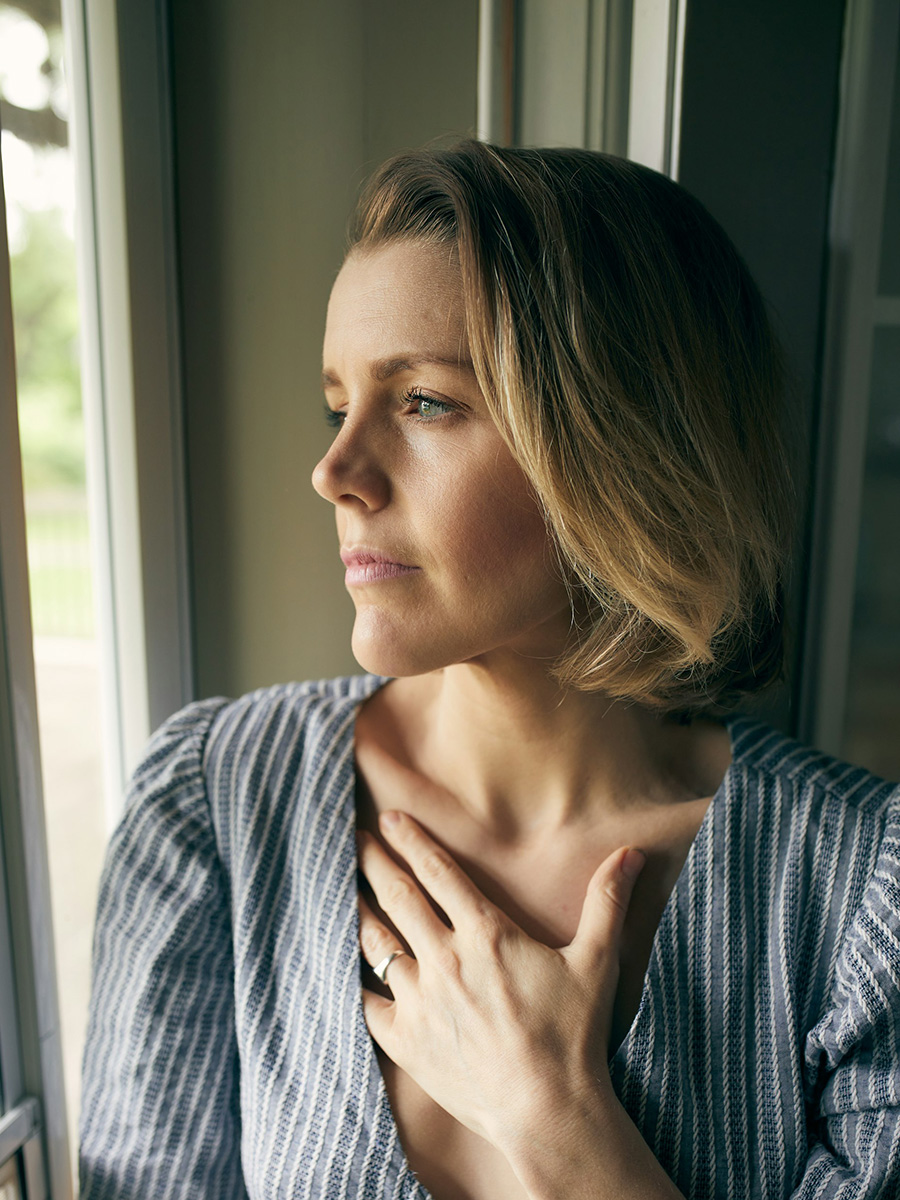 Female patient with thyroid condition